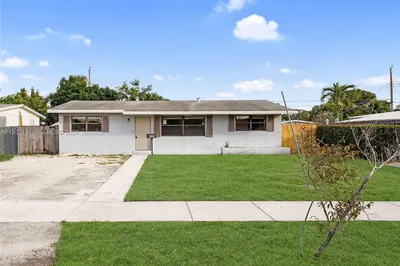 4136 NW 13th Ave 1