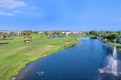2201 Lucaya Bend #M2 1