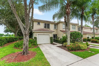 9650 Lago Drive 1