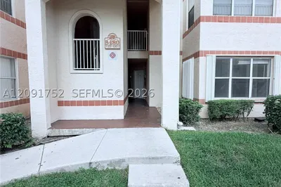 3480 N Pinewalk Dr N #136 1