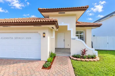 15351 SW 36th St 1