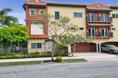 804 NE 7th Street 1