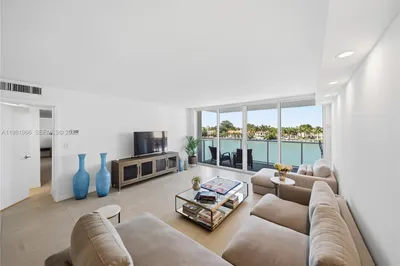 5750 Collins Ave #4F 1