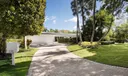 335 Harbor Dr Photo