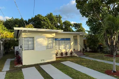 2459 NW 28th St 1