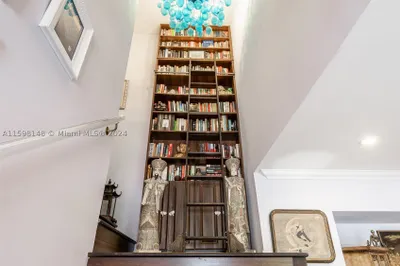 1061 Michigan Ave #3 1