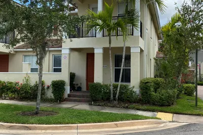 4536 Monarch Way 1