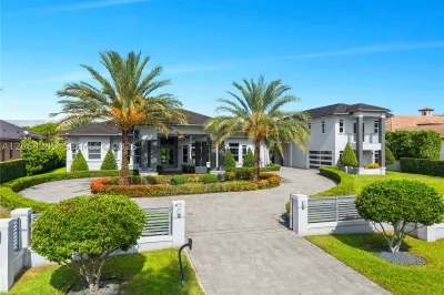 411 NW 125th Ave 1
