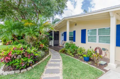404 S Caloosahatchee Avenue 1