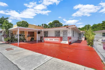 400 NW 25th Ct 1