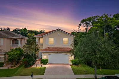1104 NW Leonardo Circle 1