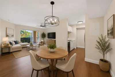 123 Yacht Club Way #307 1