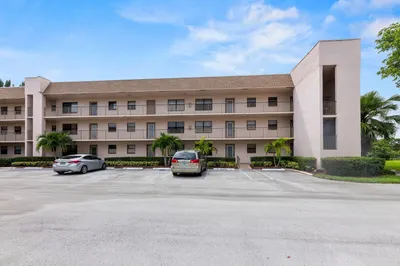 10442 Sunrise Lakes Boulevard #212 1