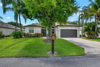 10 Lake Eden Drive 1