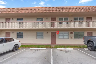3777 NW 78th Avenue #1b 1