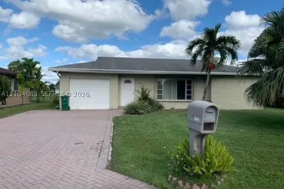 7402 NW 94th Ave 0 1