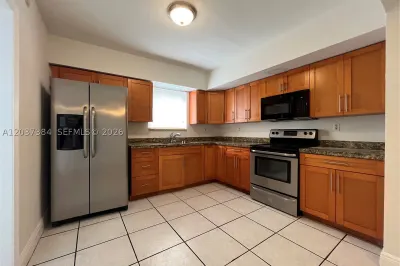 240 NW 48th Ct 1