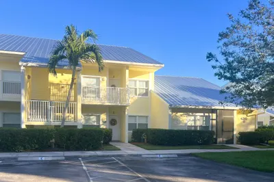 4210 Gator Trace Circle 1