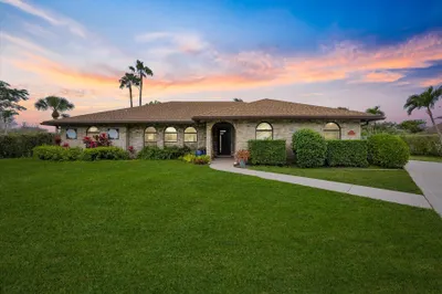 01-799 Whippoorwhill - Exterior Sunset