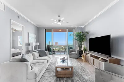 2640 Lake Shore Drive #2215 1