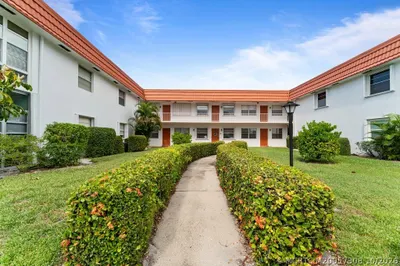 2600 SE Ocean Boulevard #FF14 1