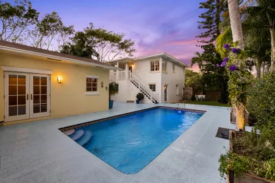 123 N Palmway 1