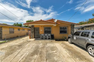 2311 NW 33rd St 1