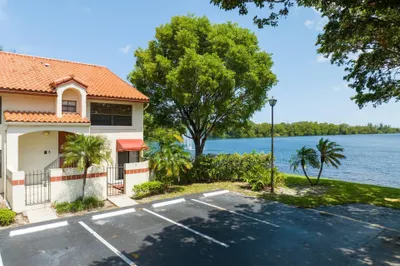 112 Liberty Court #112 1