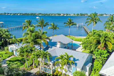 1565 SE Saint Lucie Boulevard 1