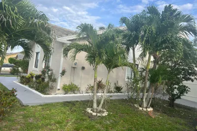 5765 Strawberry Lakes Circle 1