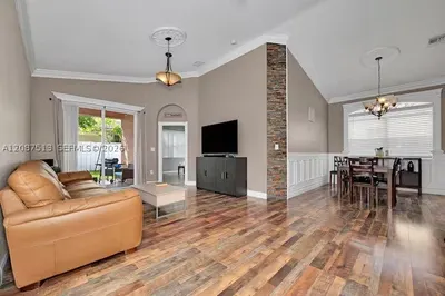 2327 NE 37th Ter 1
