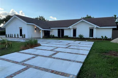 8885 SW 76th Te 1