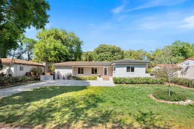 41 NW 102nd St 1