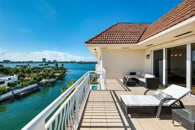 Spacious terrace (540 sq ft) with open views on th