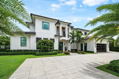 830 Lake Shore Drive 1