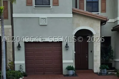 3409 W 104th Ter 1