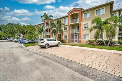 7085 Nova Drive #226 1