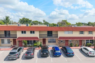 6659 SW 41st Place #38 1