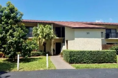 2050 Oleander Boulevard #11-105 1