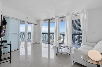 1750 N Bayshore Dr #1602 1
