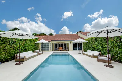 2521 Vista Del Prado Drive 1