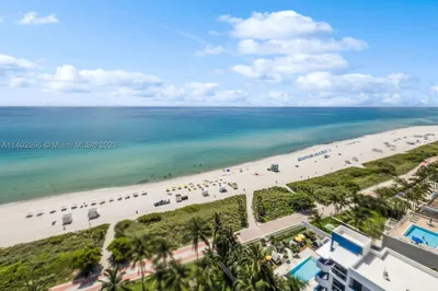 6301 Collins Ave #1802 1