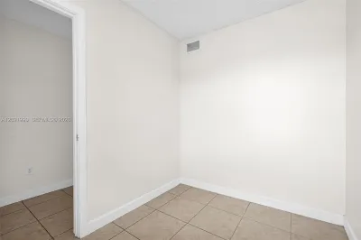 400 NW 65th Ave #222 1