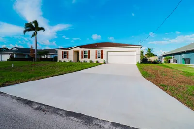2061 SE Mantua Street 1