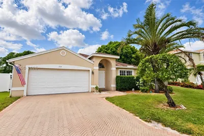 1724 Sawgrass Cir 1
