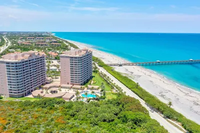 700 Ocean Royale Way #202 1