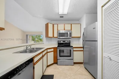 3405 NW 44th St #205 1