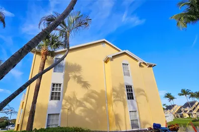 6339 La Costa Drive 1