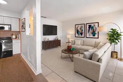 2607 NE 8th Avenue #29 1
