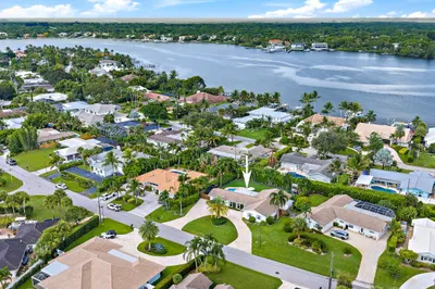 215 Golfview Drive 1
